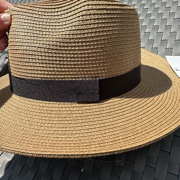 Women’s sun or beach hat - Picture 3 of 5